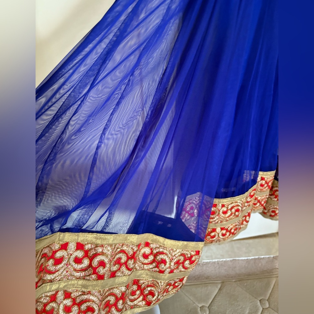 Stunning 3 piece Blue Anarkali Suit with Red & Gold Embroidery | Aprx Size Small - Picture 6 of 11